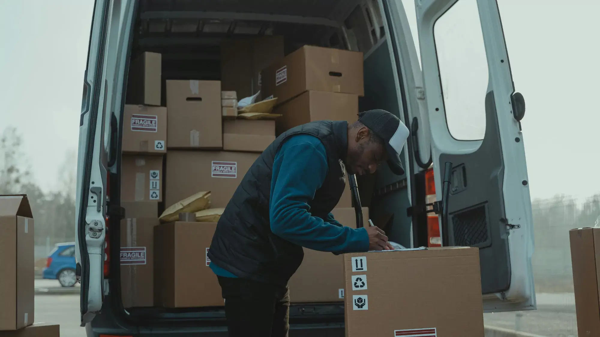 How Customodal Simplifies Less-Than-Truckload (LTL) Shipping